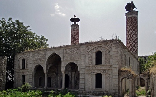 ​Victim of Armenian vandalism – Ashaghi Govhar agha Mosque
